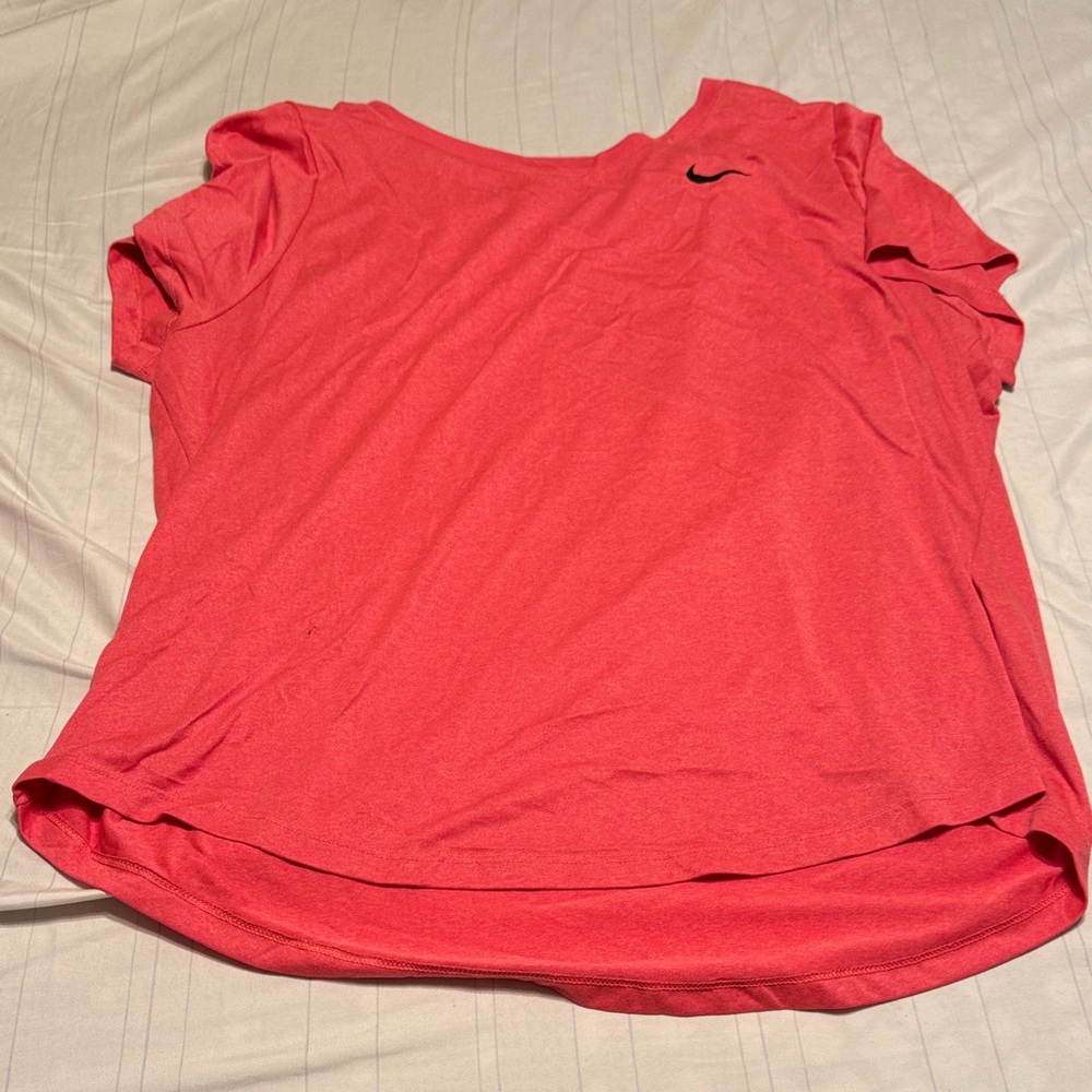 Nike Women's Coral Short Sleeve Tee